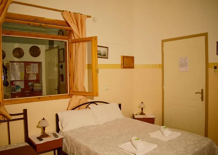 Stoa Rooms